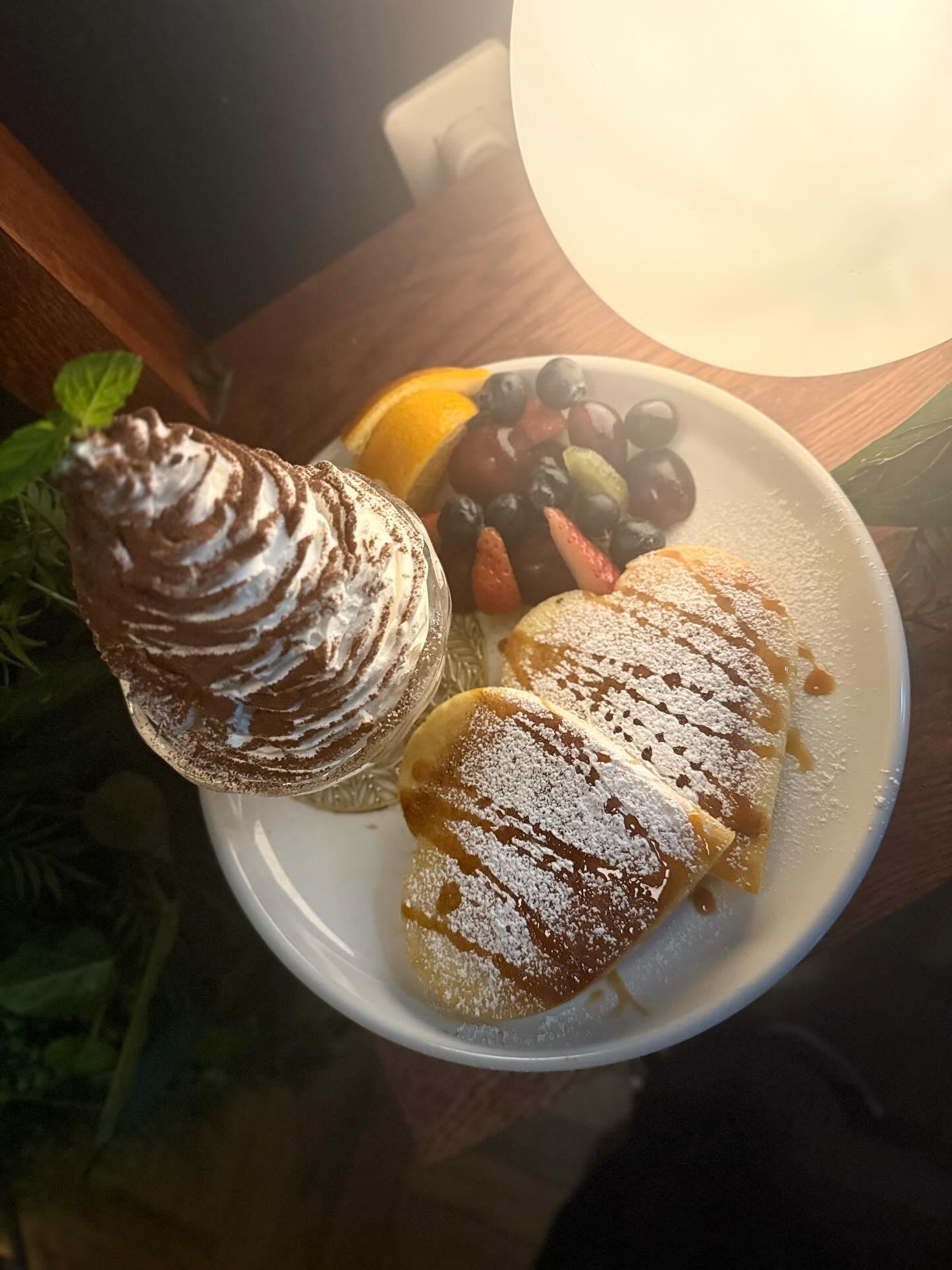 【新宿　シーシャ　バー】昼から楽しむインスタ映えシーシャカフェ